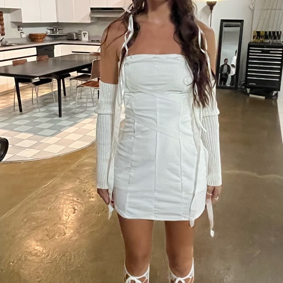 white tie up dress - Picture 2 of 2